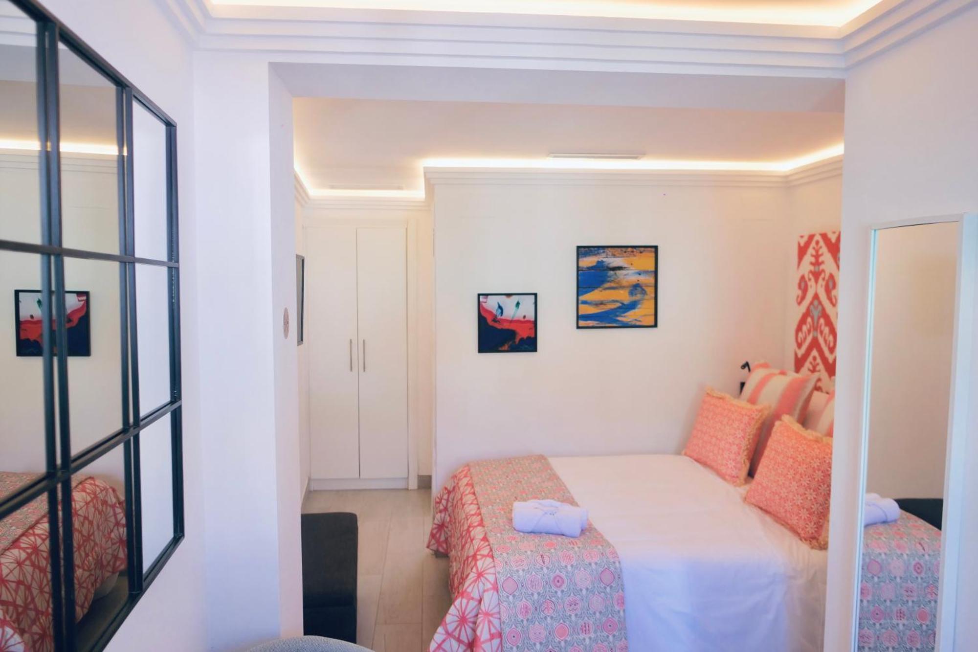 Myra Apart-Hotel Marbella Exteriör bild